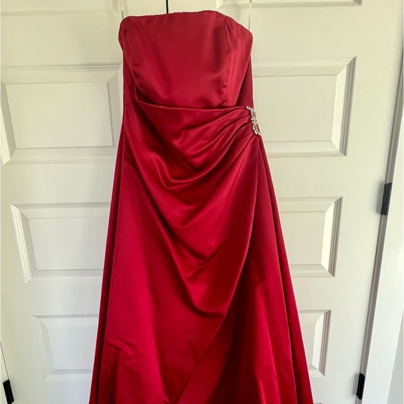 Red ball gown prom dress petite David’s Bridal Size 12